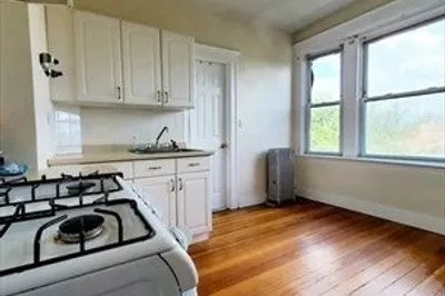 279 Harvard St #43 1