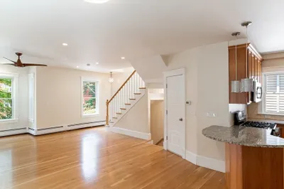 55 Magee St #55