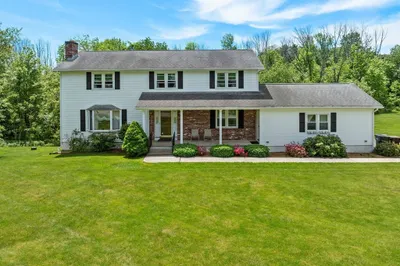 8 Overhill Dr 1
