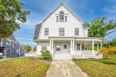 217 Lawrence St 1