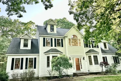 15 Bishops Way 1