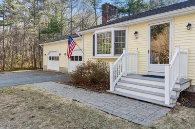 37 Stuart Rd