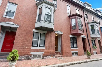 16 Dartmouth Place #1