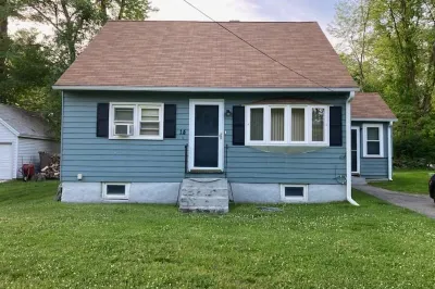 14 Lakeview Avenue