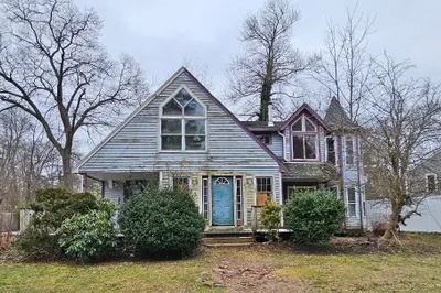21 Beechwood Ave 1