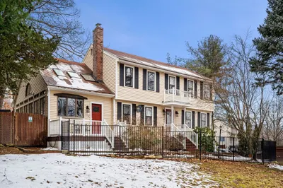 34 Washington St 1