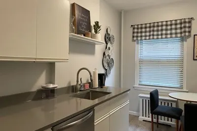 137 Englewood Ave #3