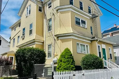 211 Buffinton St 1