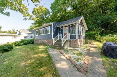 111 Bartlett Ave