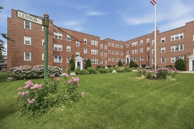25 Lennon Court #29 1