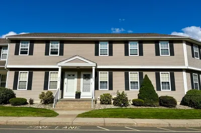 665 Center St #205 1