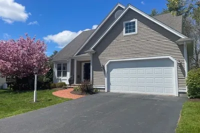 17 Holly Cir #17 1