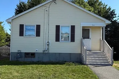 54 Pondview Dr 1