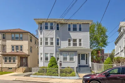 59 Evans St