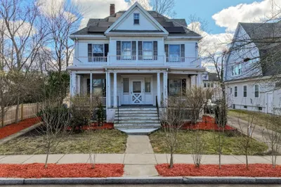 7 Oak Ave 1