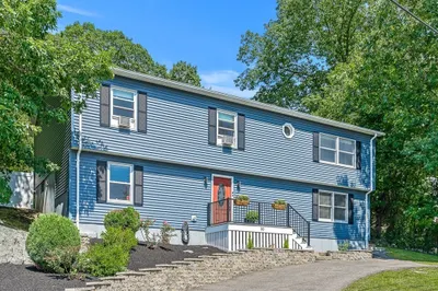 50 Hawkes St