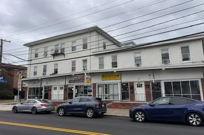 250a Highland Ave 1