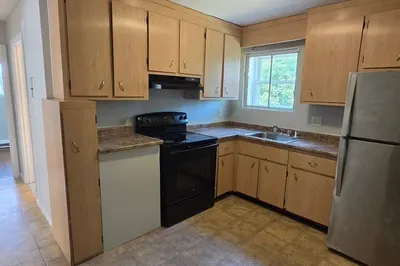 5 Waldemar Ave #3