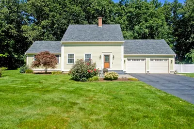 2 Pine Hill Road 1