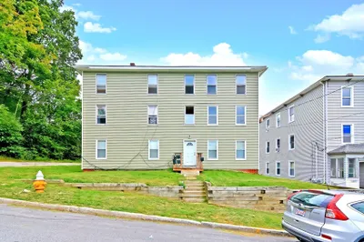 10 Clegg St 1