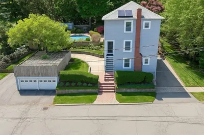 24 Spruce St