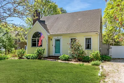 191 James Cir 1