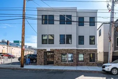 1540 N Shore Road #104