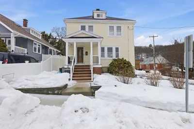 142 Wyoming Ave