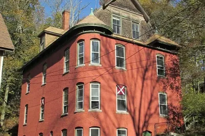 56 Pearl St 1