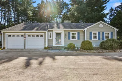 10 Pinewood Drive