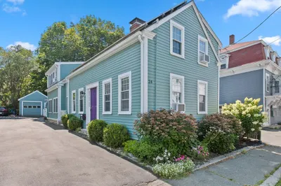 24 School St 1
