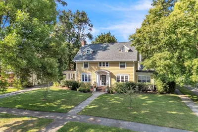 60 Farmington Avenue 1