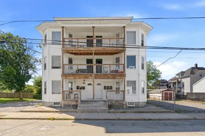 271 Coe St