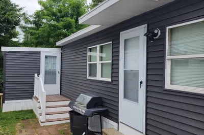 151 Hartford Tpke #16 1