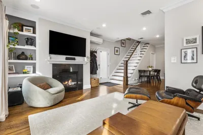 7 Burgoyne St #1