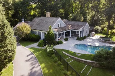 19 Ridge Hill Farm Road 1