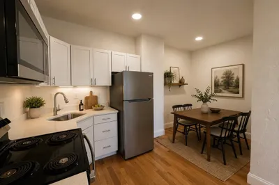 8 Kenwood St #6 1