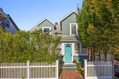 161 Main St 1