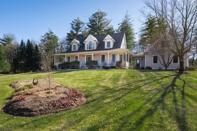 4 Bayberry Ln 1