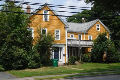 71+ Pleasant St 1