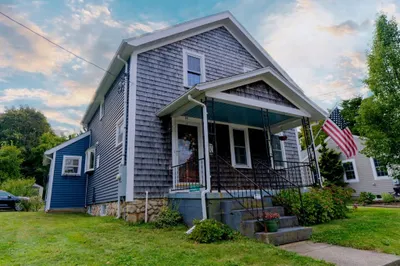33 Maple St 1