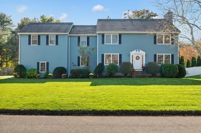 11 Fox Run Dr