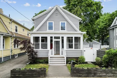 34 Thatcher Street 1