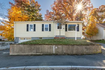 100 Foster St 1