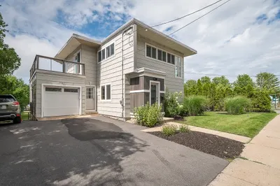 82 Bass Avenue
