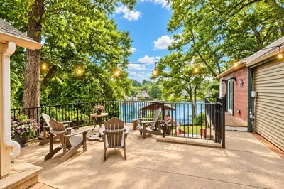 115 N Lake Ave 1