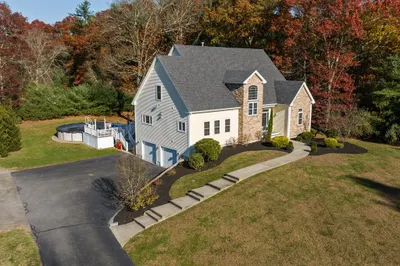 34 Cody Ln 1