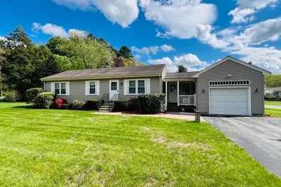 29 Fairlawn St 1
