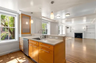 6 Arlington Street #2M