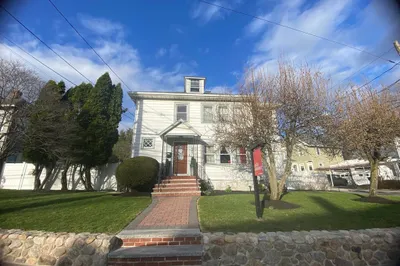 487 Lagrange Street 1